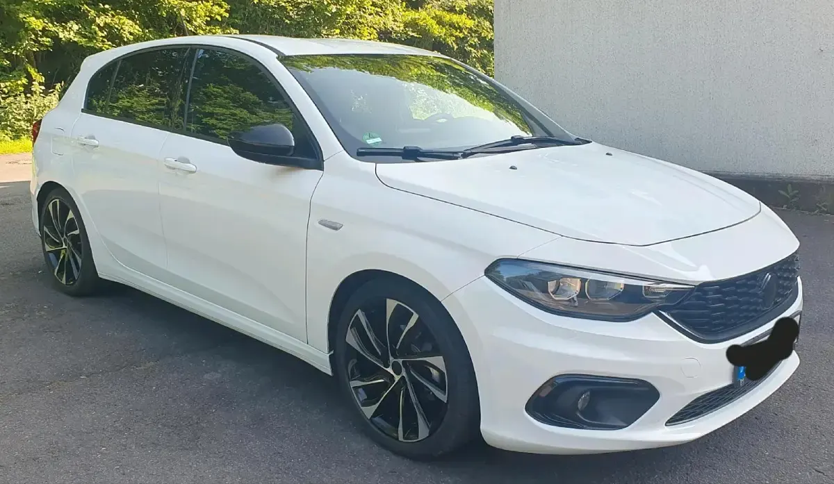 Gebraucht Fiat Tipo S 120 PS (88 kW) 2019 Weiß Kleinwagen
