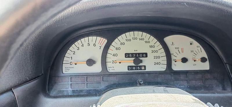 Gebraucht Opel Calibra Edition 150 PS (110 kW) 1995 Grün Coupé