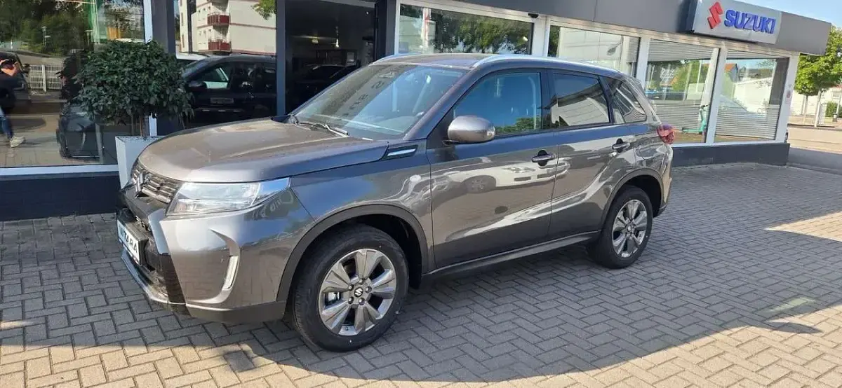 Neu Suzuki Vitara Comfort 110 PS (80 kW) 2026 Titan dark gray SUV