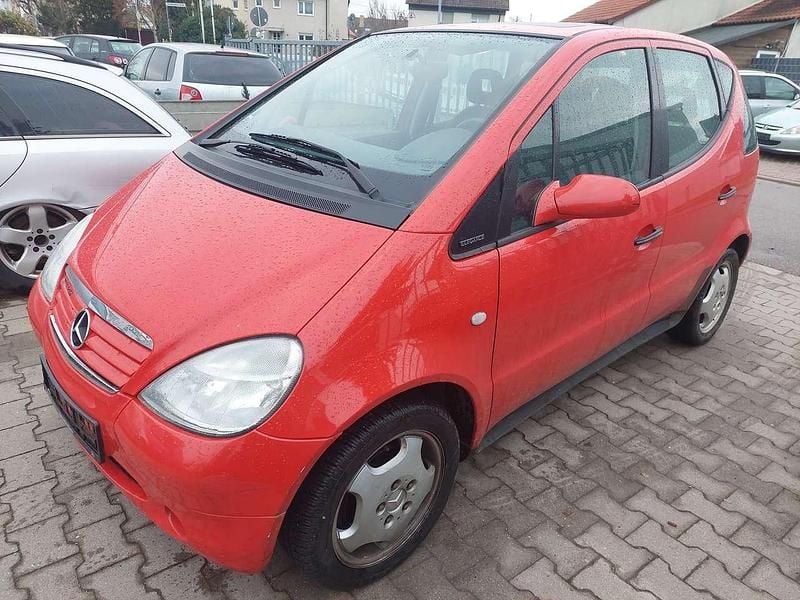 Gebraucht Mercedes A160 Elegance 102 PS (75 kW) 1998 Rot Kleinwagen