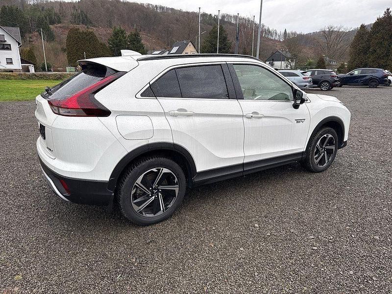 Gebraucht Mitsubishi Eclipse Cross Edition 188 PS (138 kW) 2021 Andenweiss SUV