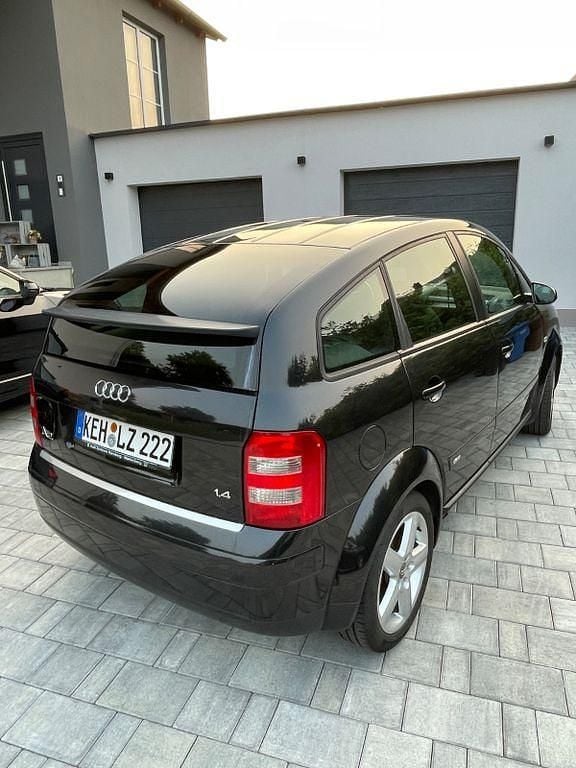 Gebraucht Audi A2 75 PS (55 kW) 2003 Schwarz Kleinwagen