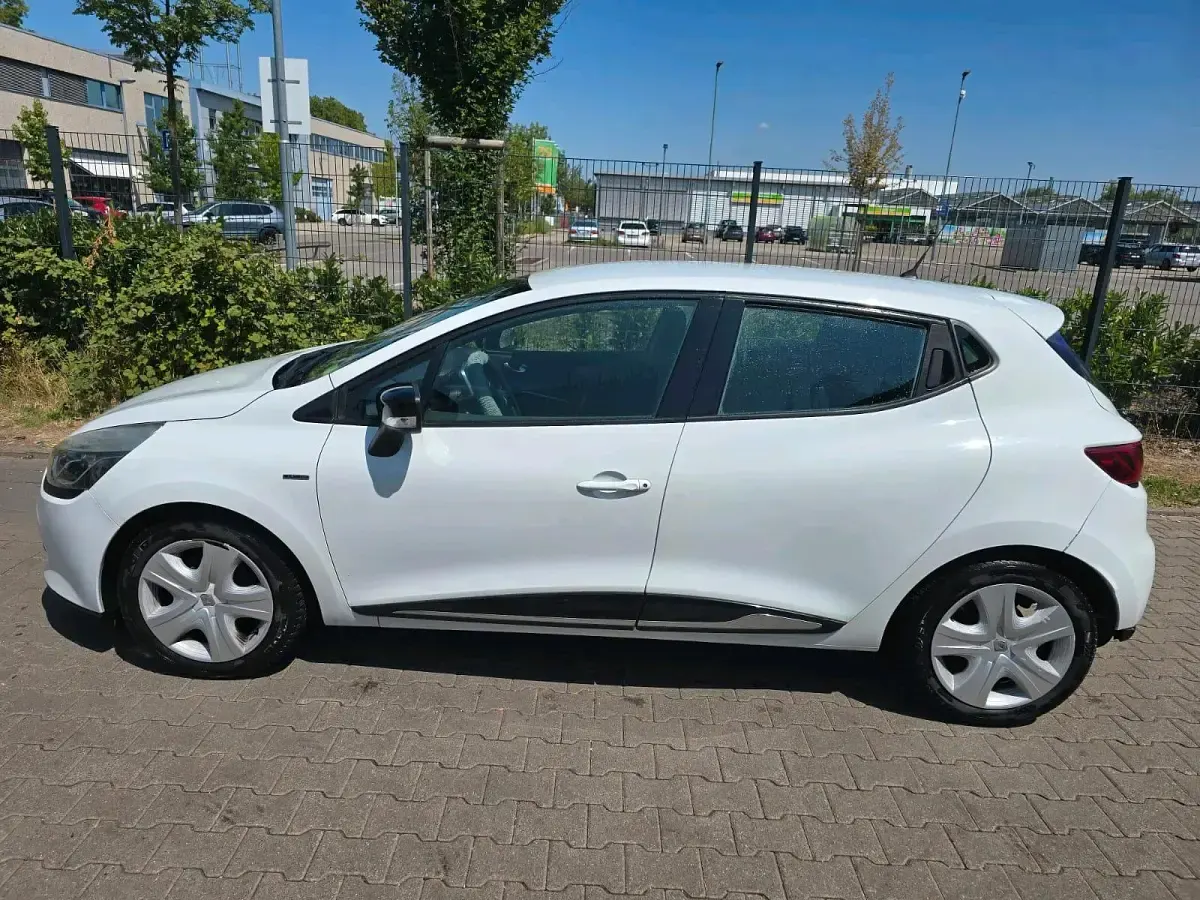 Gebraucht Renault Clio IV 74 PS (54 kW) 2016 Limousine