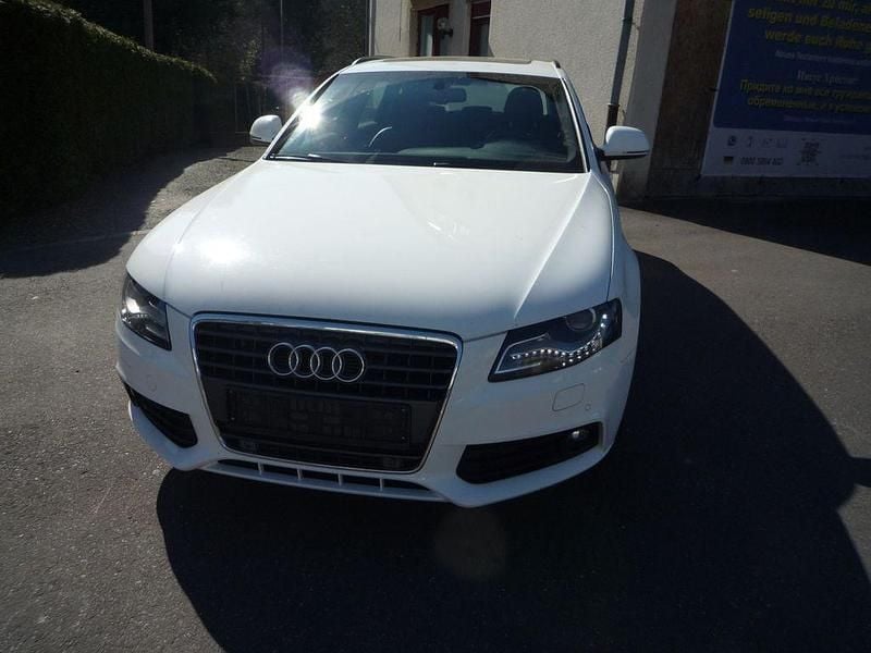 Gebraucht Audi A4 Ambition 143 PS (105 kW) 2008 Weiß Kombi