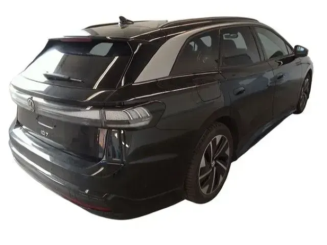 Gebraucht VW ID.7 Pro 210 kW (286 PS) 2025 Grenadillschwarz metallic Kombi