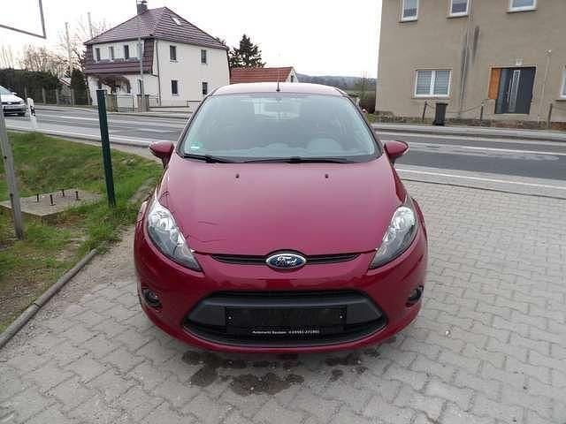 Gebraucht Ford Fiesta Trend 82 PS (60 kW) 2009 Hot magenta Kleinwagen