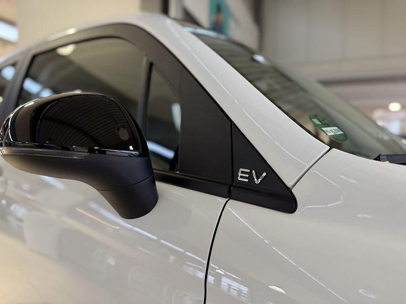 Neu Leapmotor T03 69 kW (95 PS) 2025 Weiß Kleinwagen