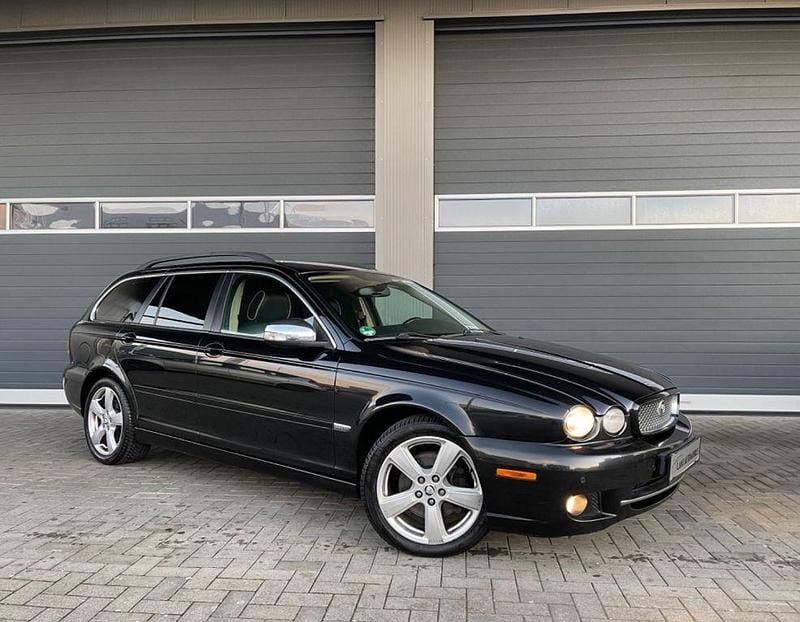 Gebraucht Jaguar X-type Executive 145 PS (106 kW) 2008 Schwarz Limousine