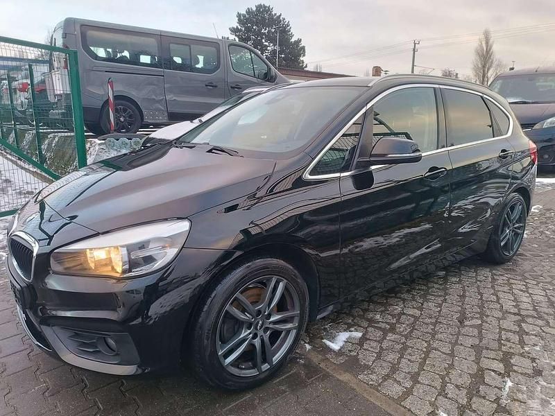 Gebraucht BMW 218 136 PS (100 kW) 2016 Schwarz Van / Kleinbus