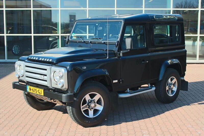 Gebraucht Land Rover Defender 122 PS (89 kW) 2009 Schwarz SUV
