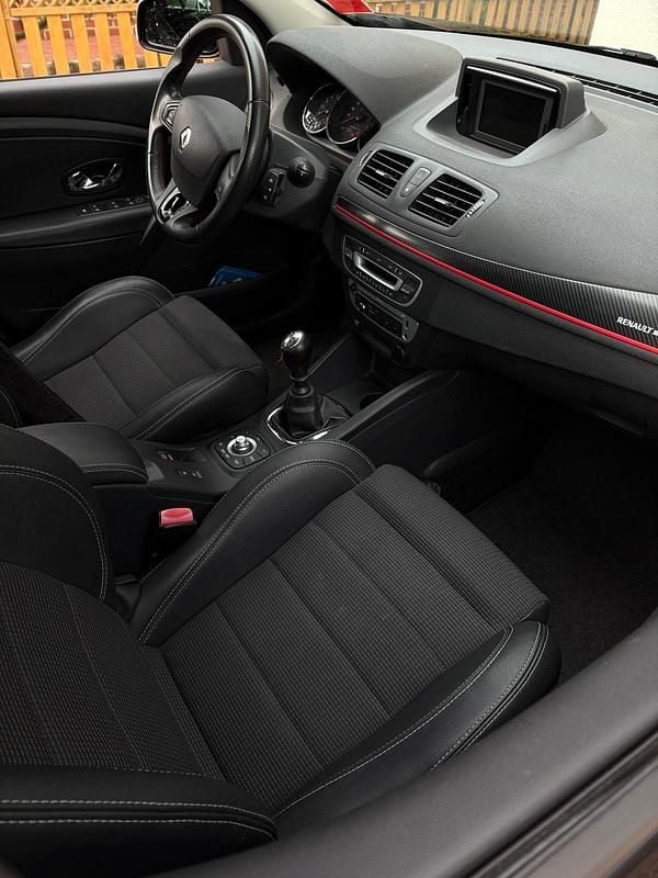 Schwarz Gebraucht 2014 Renault Mégane GrandTour GT Kombi | 11.750 € - Bild 1/4