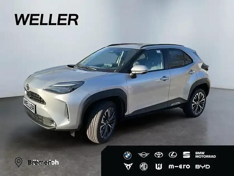 Silber Gebraucht 2024 Toyota Yaris Cross Style SUV | 29.890 € (Fairer Preis) - Bild 1/3
