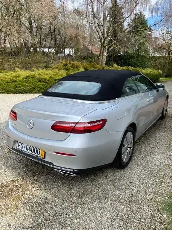 Second-hand Mercedes E200 184 CP (135 kW) 2018 Argintiu Cabrio