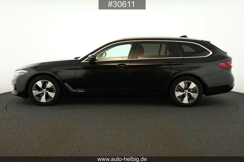 Gebraucht BMW 520 190 PS (139 kW) 2023 Schwarz Kombi