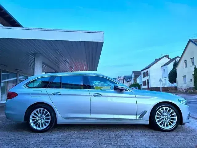 Gebraucht BMW 540 Luxury Line 340 PS (250 kW) 2017 Silber Kombi
