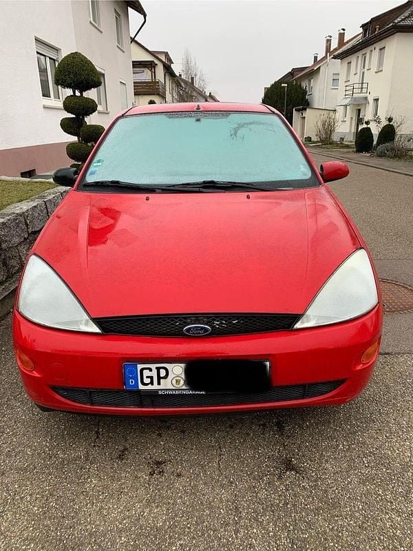 Gebraucht Ford Focus 75 PS (55 kW) 2000 Rot Limousine