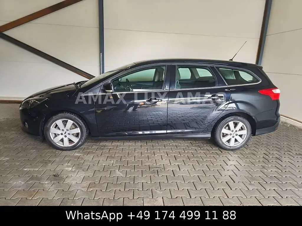 Używany Ford Focus Champions Edition 101 KM (74 kW) 2013 Czarny Kombi