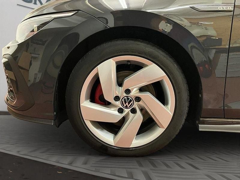 Gebraucht VW Golf VIII GTD 200 PS (147 kW) 2022 Grau Limousine