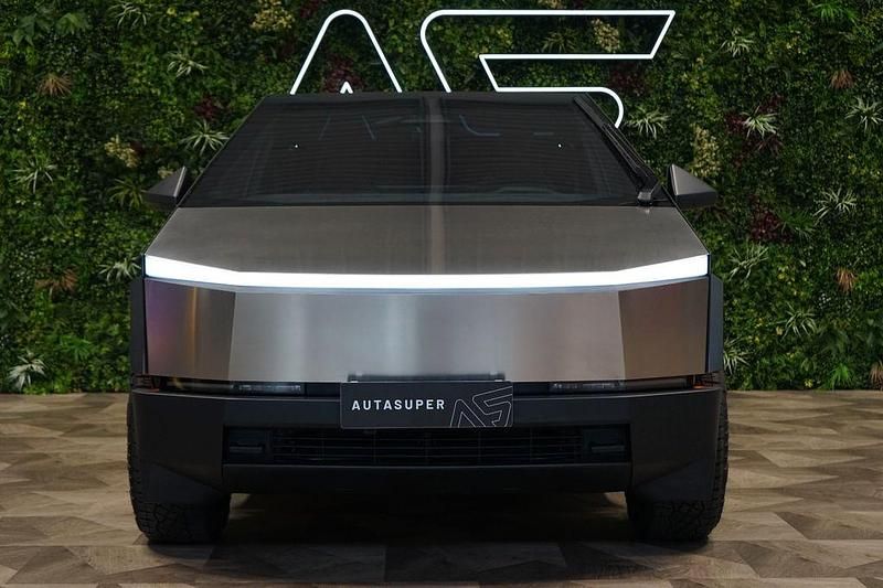 Gebraucht Tesla Cybertruck 630 kW (857 PS) 2024 Silber Pickup