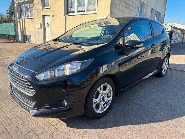 Gebraucht Ford Fiesta SYNC Edition 101 PS (74 kW) 2014 Schwarz Kleinwagen
