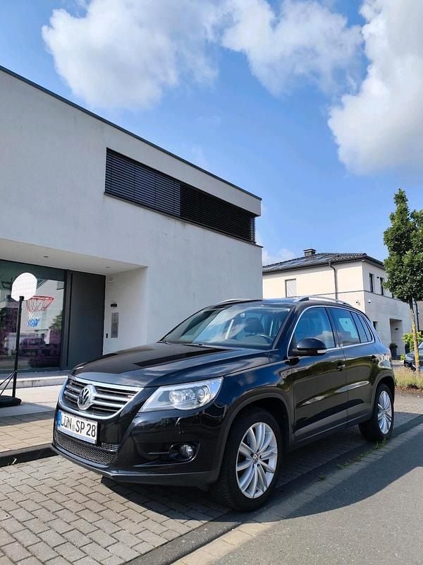 Schwarz Gebraucht 2007 VW Tiguan SUV | 5.199 € (Fairer Preis) - Bild 1/4