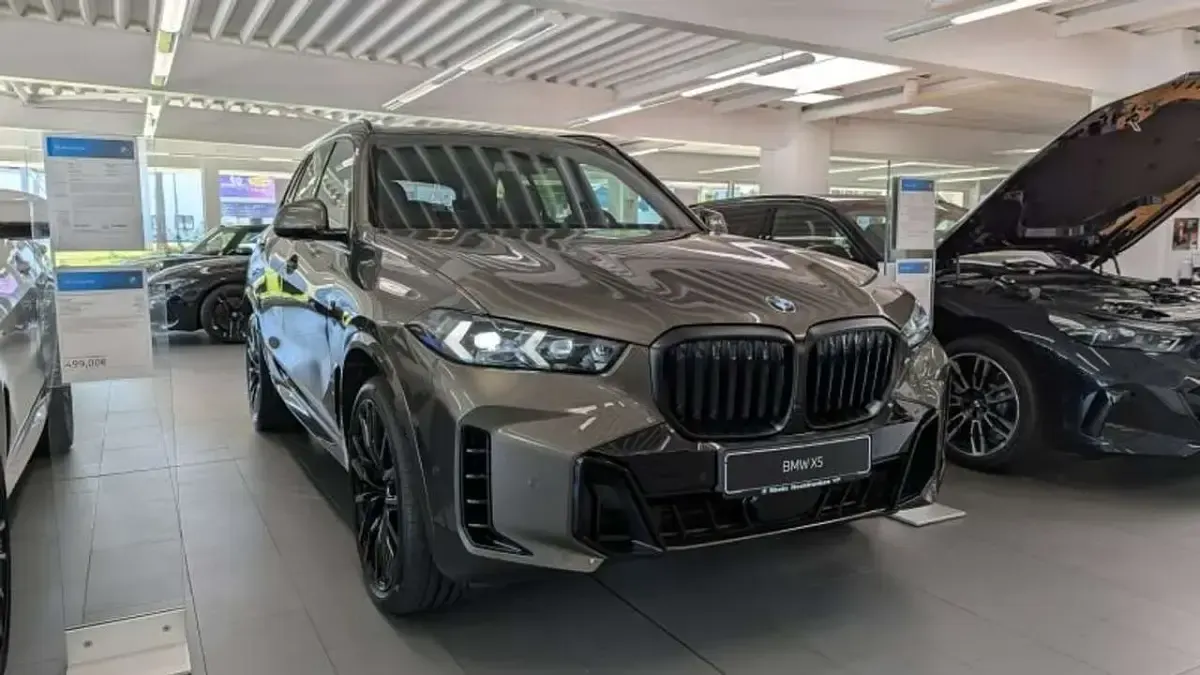 Neu BMW X5 M Sport 298 PS (219 kW) 2026 Other SUV