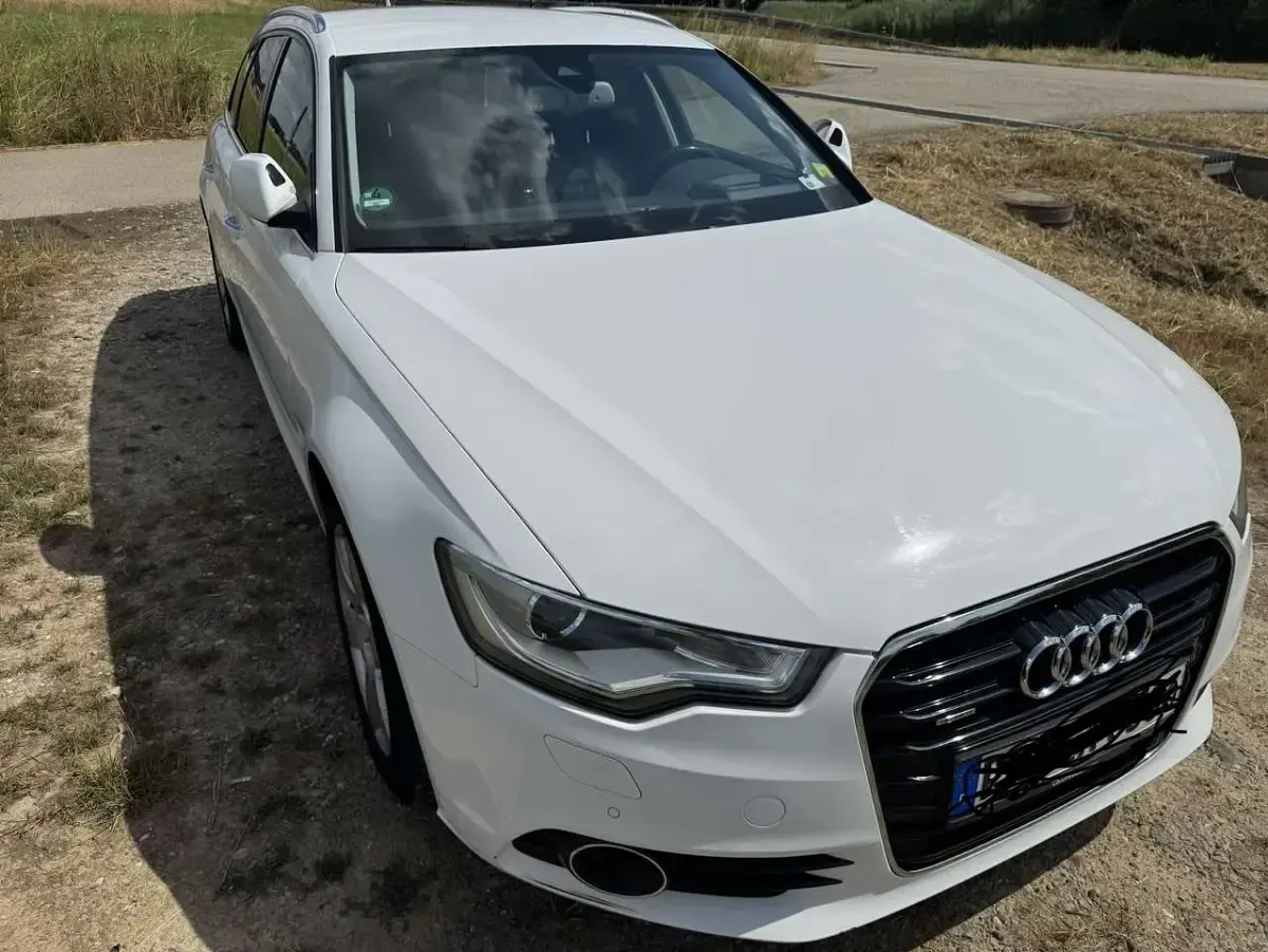Gebraucht Audi A6 Comfort 245 PS (180 kW) 2014 Weiß Kombi