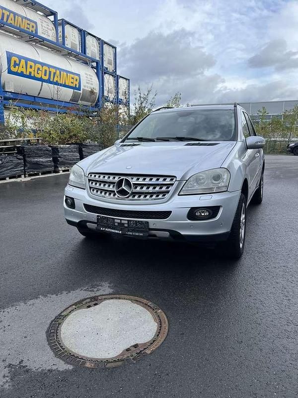 Gebraucht Mercedes ML280 190 PS (139 kW) 2007 SUV
