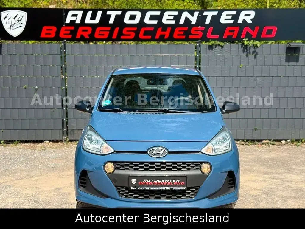 Gebraucht Hyundai i10 Classic 69 PS (50 kW) 2017 Blau Kleinwagen
