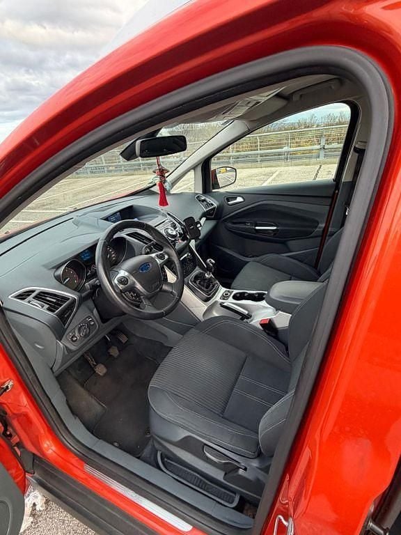 Gebraucht Ford Grand C-Max Titanium 150 PS (110 kW) 2011 Orange Van / Kleinbus