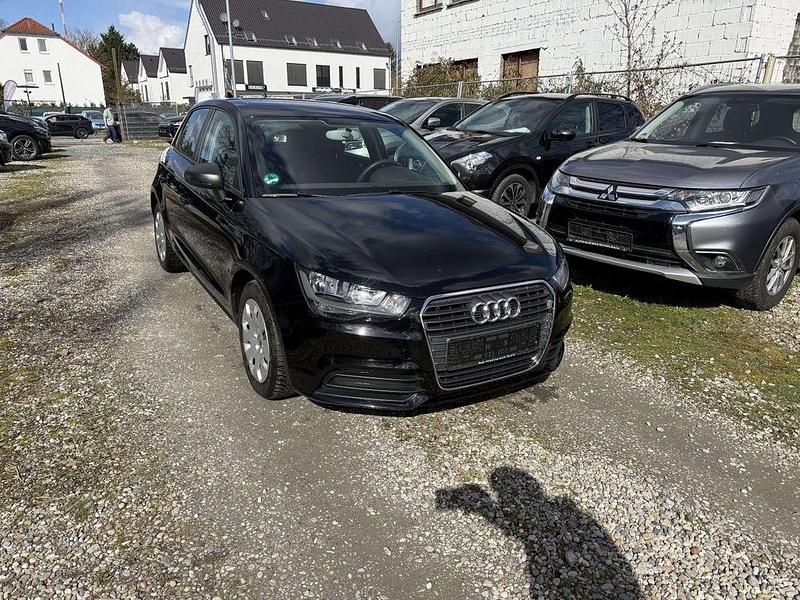 Gebraucht Audi A1 Attraction 86 PS (63 kW) 2013 Brillantschwarz Kleinwagen