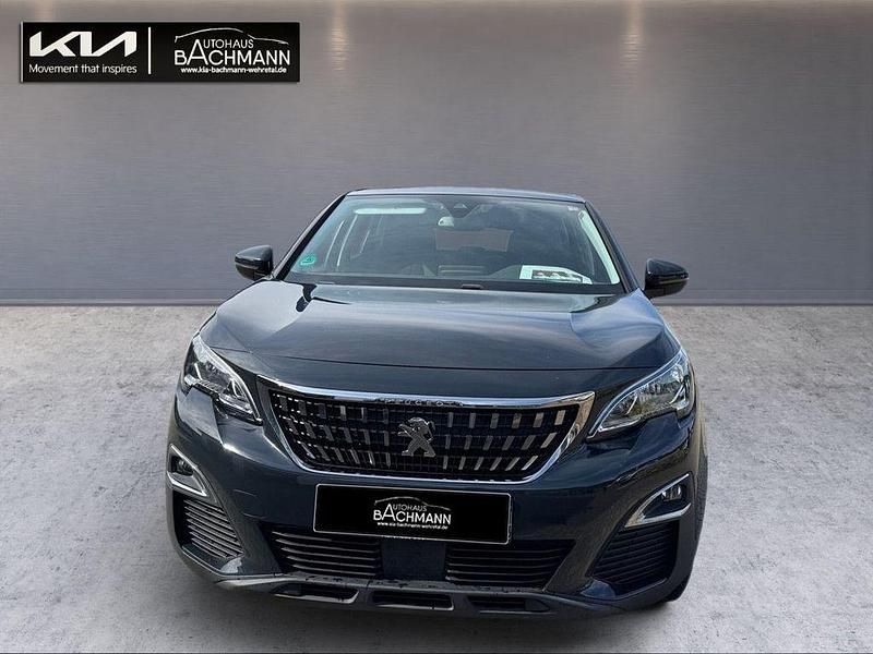 Grau Gebraucht 2017 Peugeot 3008 Active Limousine | 13.790 € (Fairer Preis) - Bild 1/4