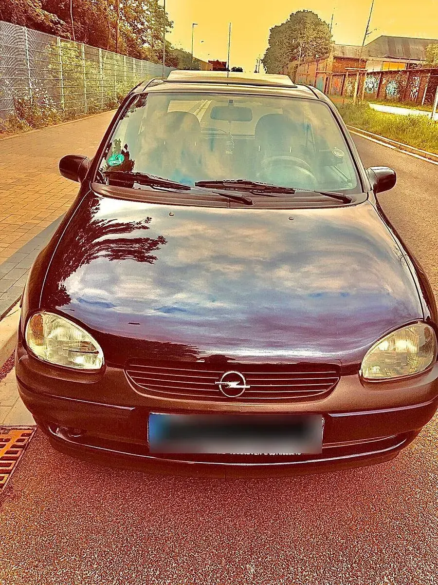 Gebraucht Opel Corsa 54 PS (39 kW) 1998 Violet Kleinwagen
