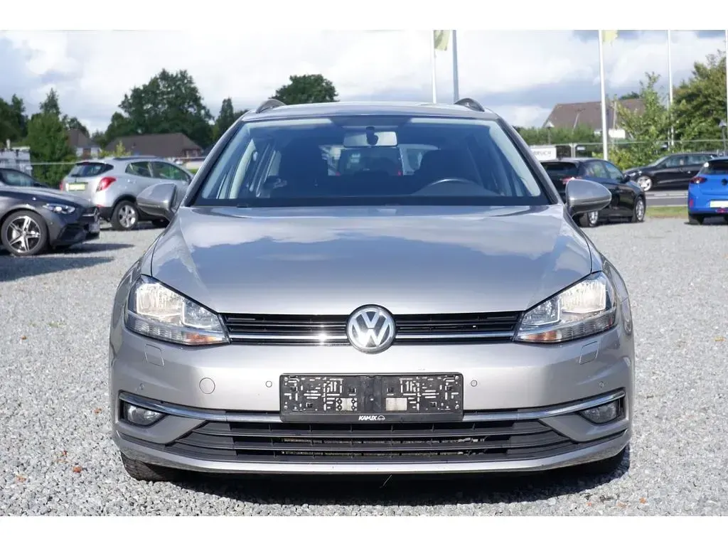 Gebraucht VW Golf VII Comfortline 150 PS (110 kW) 2019 Silber Limousine