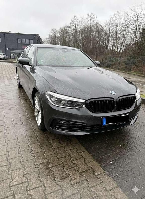 Gebraucht BMW 540 Luxury Line 340 PS (250 kW) 2019 Grau Limousine