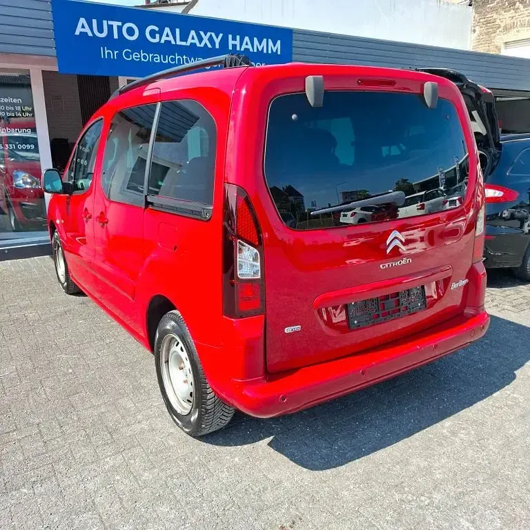 Gebraucht Citroën Berlingo Shine 120 PS (88 kW) 2016 Rot Van / Kleinbus