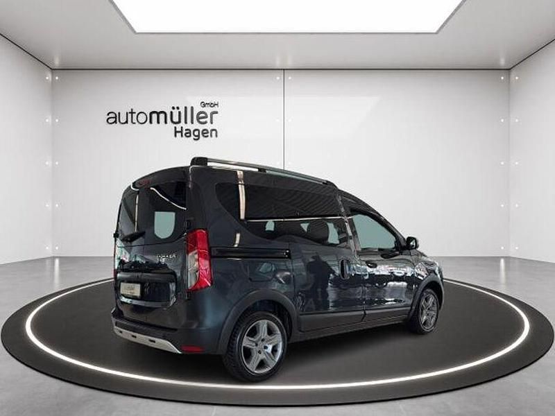 Gebraucht Dacia Dokker Stepway 131 PS (96 kW) 2020 Grau comete Van / Kleinbus