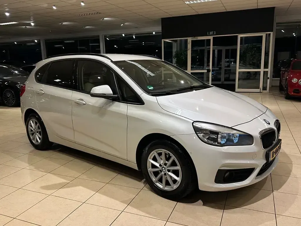 Gebraucht BMW 216 102 PS (75 kW) 2017 Weiß Limousine