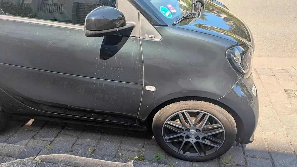 Używany Smart ForTwo Cabrio Brabus 109 KM (80 kW) 2016 Czarny Kabriolet