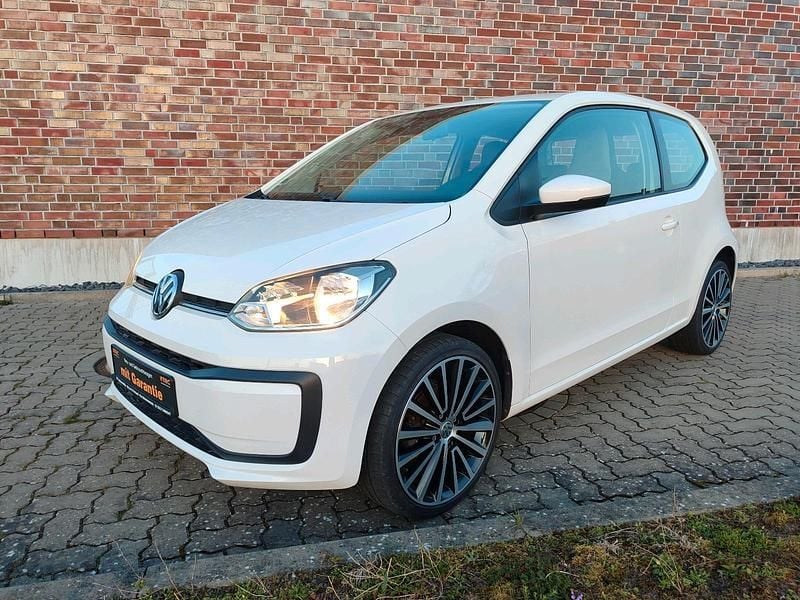 Second-hand VW up! Move 60 CP (44 kW) 2017 Alb Hatchback