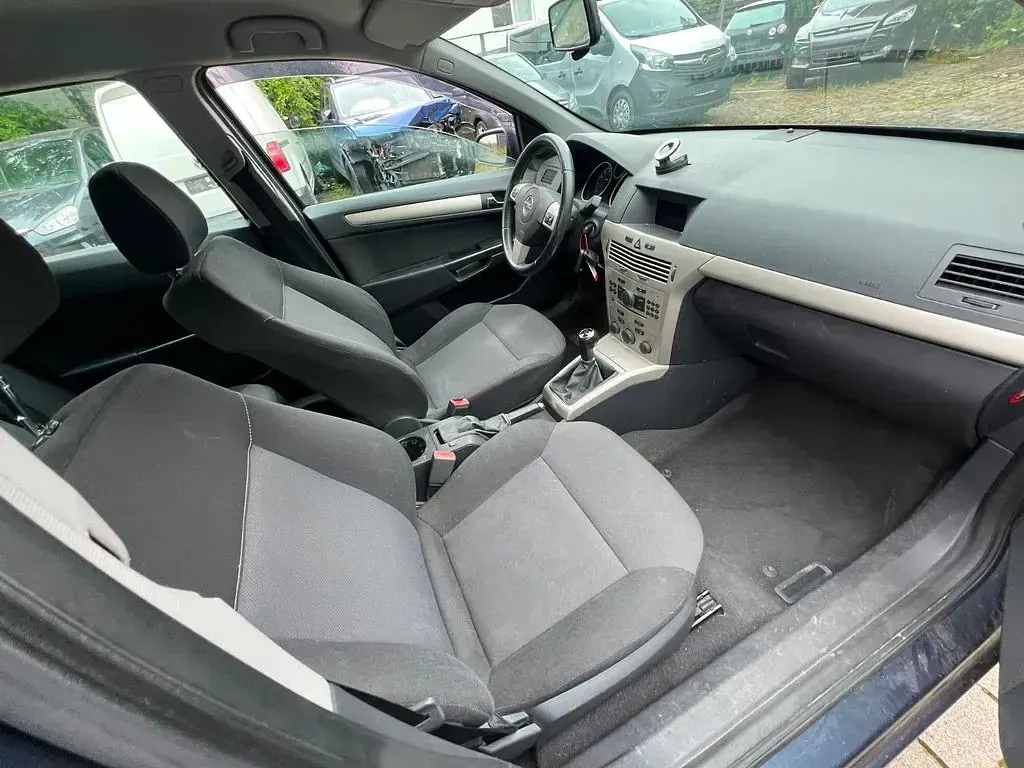 Gebraucht Opel Astra 116 PS (85 kW) 2008 Limousine