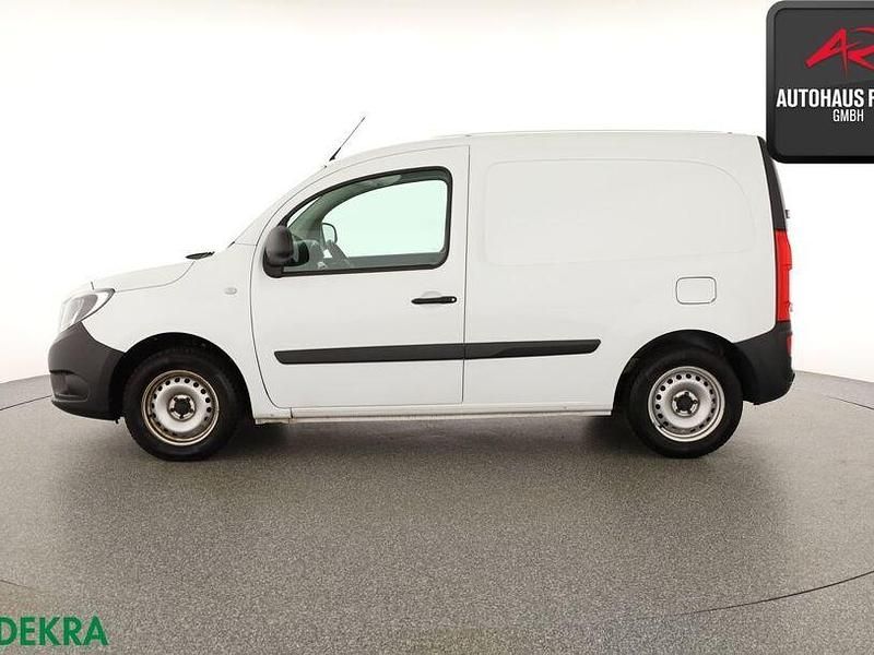 Gebraucht Mercedes Citan 111 116 PS (85 kW) 2021 Arktikweiss Van / Kleinbus