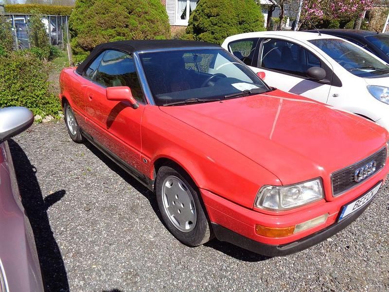 Second-hand Audi 80 116 CP (85 kW) 1995 Roșu Cabrio