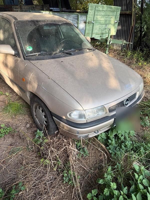 Gold Gebraucht 1997 Opel Astra Kombi | 1.000 € (Superpreis) - Bild 1/4