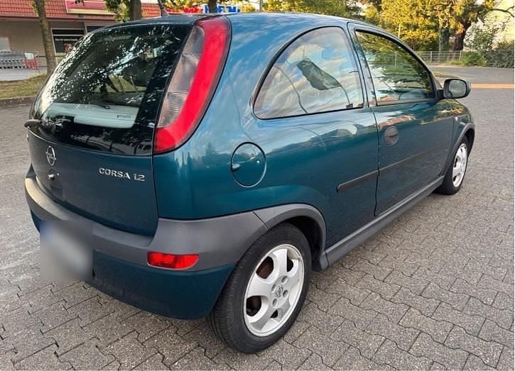 Grün Gebraucht 2001 Opel Corsa Limousine | 450 € (Guter Preis) - Bild 1/4