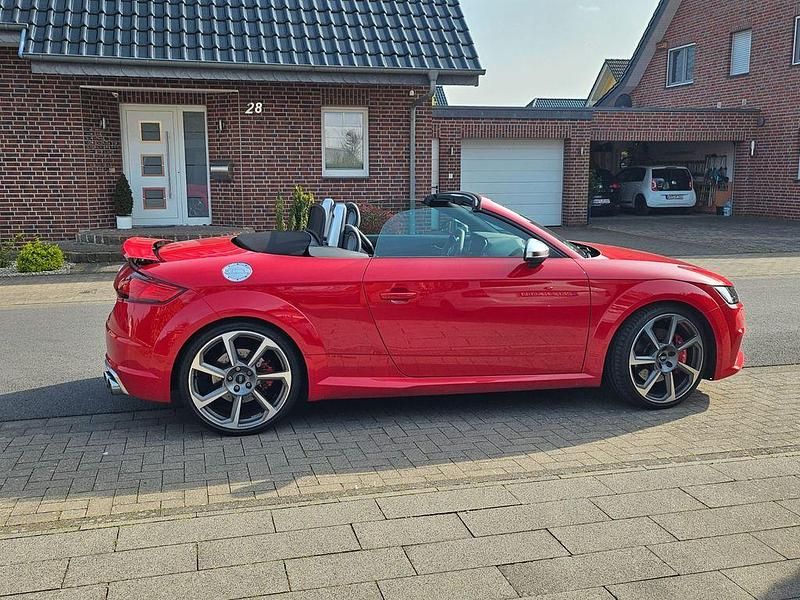 Rot Gebraucht 2017 Audi TT Roadster Sport Cabrio | 31.490 € (Fairer Preis) - Bild 1/4