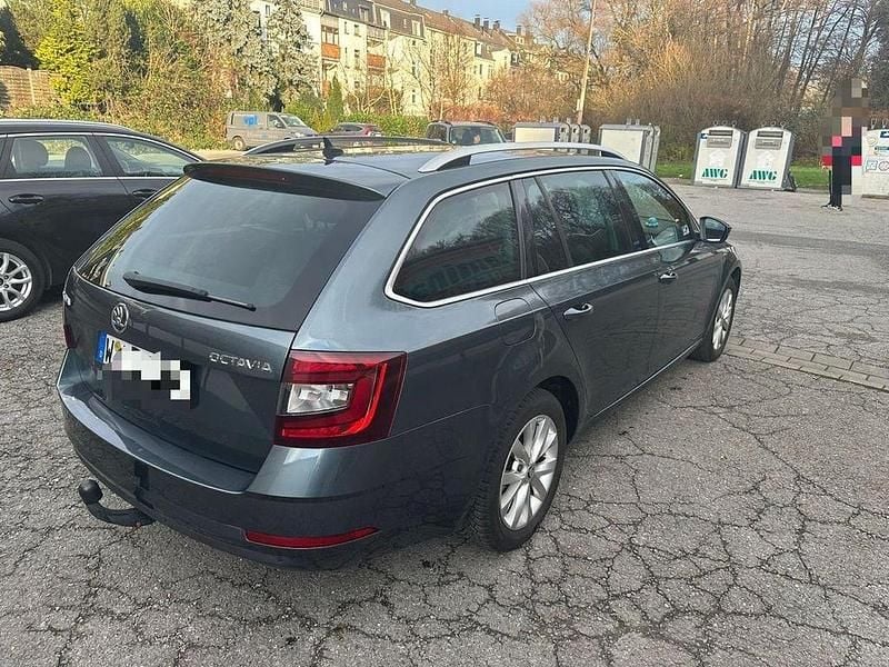Gebraucht Skoda Octavia Ambition 116 PS (85 kW) 2019 Grau Limousine