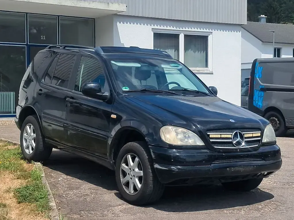 Gebraucht Mercedes ML430 272 PS (200 kW) 2002 SUV