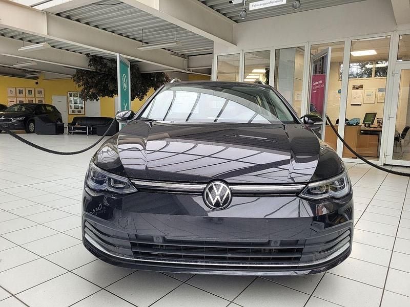 Schwarz Gebraucht 2022 VW Golf VIII Kombi | 25.990 € (Fairer Preis) - Bild 1/4
