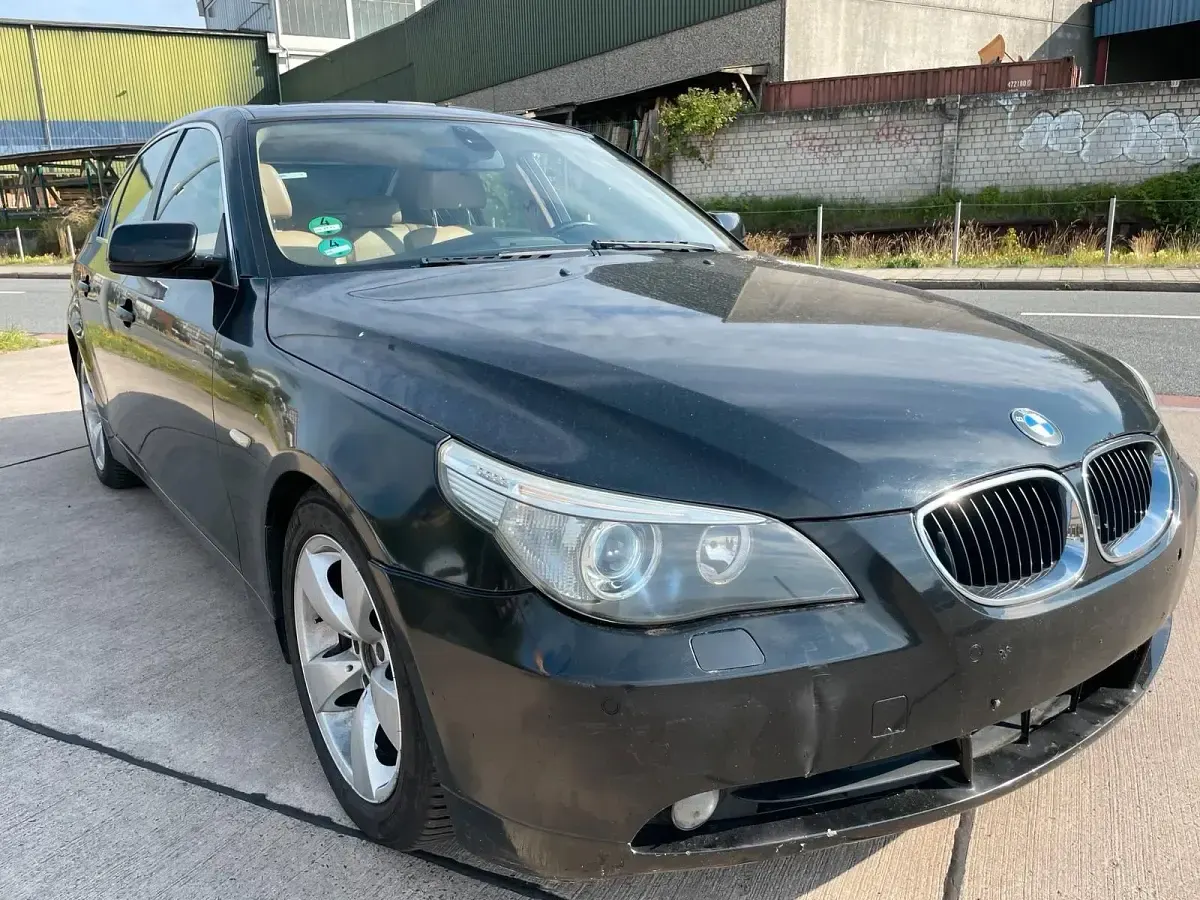 Gebraucht BMW 520 170 PS (125 kW) 2004 Schwarz Limousine